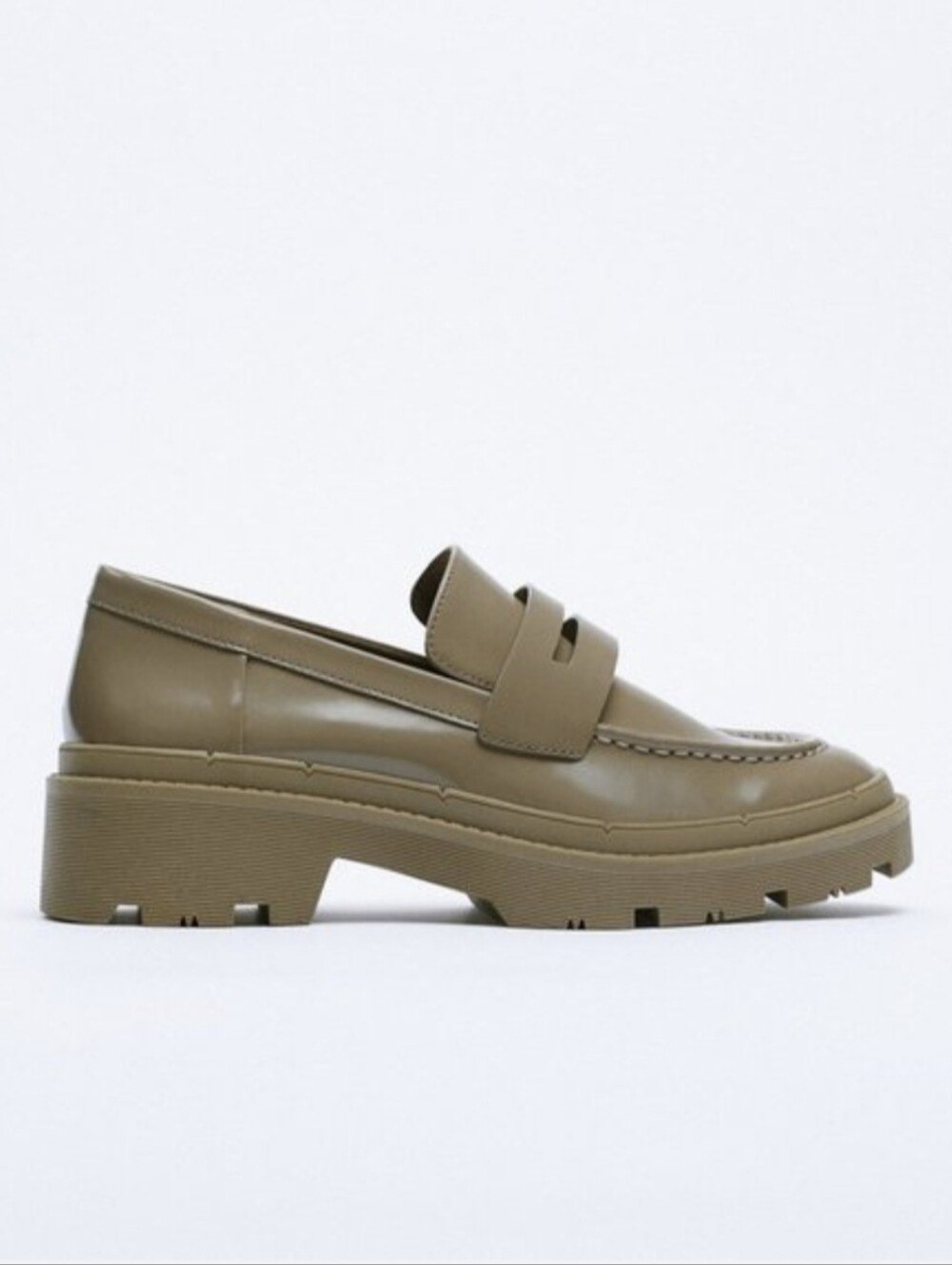 Zara Lug Sole Low Heel Loafer in Taupe Womens SZ US 8/EU39